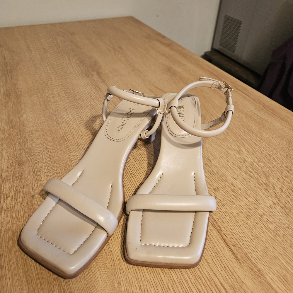 Dream Pairs Cream Sandals with Elegant Design
